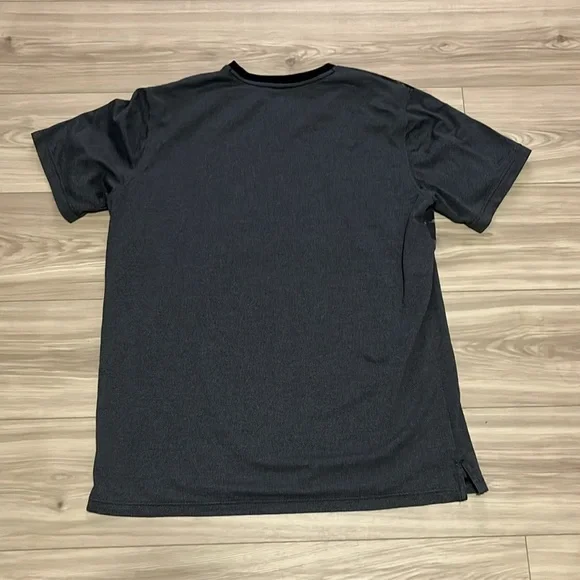 Under Armour Camo Tee - Picture 5 of 5